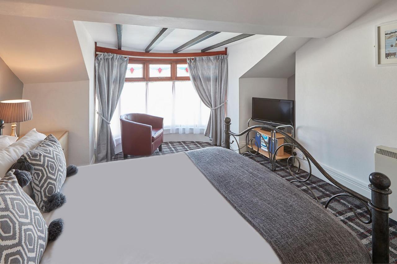 Apartment 4, Khyber Lodge Apartment 惠特比 外观 照片